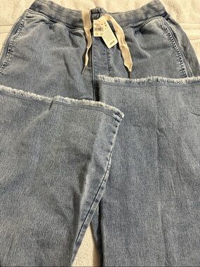 Light Wash wide leg Pants with Drawstring